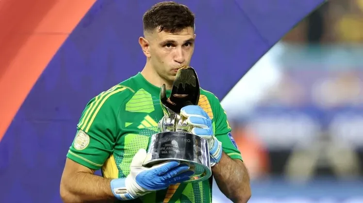 ARQUERO CAMPEÓN | "Dibu" Martínez, mejor arquero de América