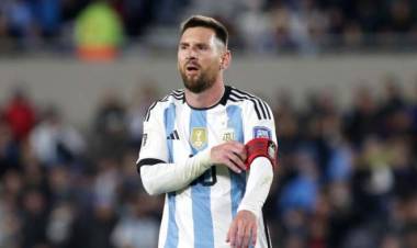 La extraña decisión que tomó Scaloni con Messi ante Ecuador