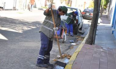DEL EDITOR | LOS HÉROES SILENCIOSOS DE LA CIUDAD: HOMENAJE AL EMPLEADO MUNICIPAL