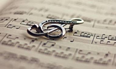 EFEMÉRIDES | LA MÚSICA: UN LENGUAJE UNIVERSAL CON ALMA CORRENTINA