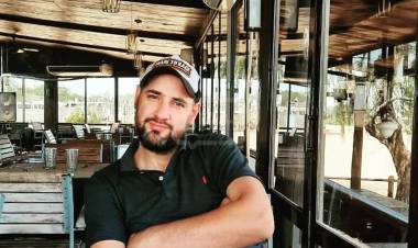 POLITICA | ENCUENTRO LIBERAL: 11 AÑOS DE HISTORIA Y  UN “PERUCHO” DECIDIDO A MARCAR LA CANCHA