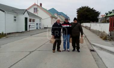 2 DE ABRIL | LAS FOTOS DE MALVINAS... PAISAJES DE LA GUERRA.