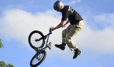 SAN ROQUE INAUGURÓ SU PRIMER BIKEPARK PROFESIONAL DE BMX: UN HITO PARA EL DEPORTE LOCAL