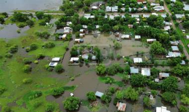 LA CRECIENTE DEL SANTA LUCÍA YA AFECTA A 78 FAMILIAS EN SAN ROQUE