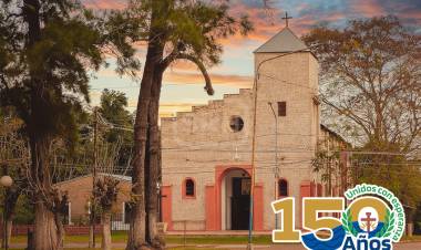 9 DE JULIO CELEBRA SUS 150 AÑOS CON ACTO, DESFILE Y FESTIVAL