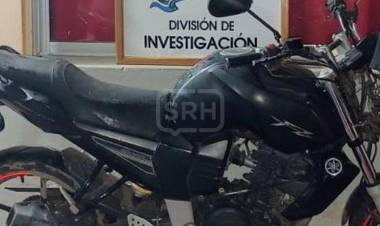 PASO DE LOS LIBRES | RECUPERAN MOTO ROBADA Y APUNTAN A DOS MENORES