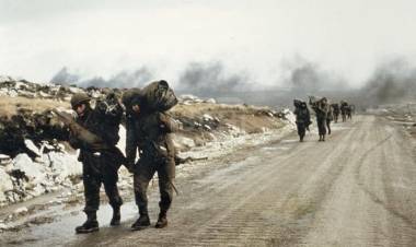 2  DE ABRIL | "MALVINAS NO QUEDA LEJOS"