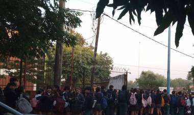 AMENAZAS EN ESCUELAS: OPERATIVOS Y CONTROLES TRAS MENSAJES ALARMANTES EN CORRIENTES