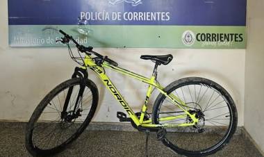CORRIENTES | RECUPERAN BICICLETA ROBADA Y LA DEVUELVEN A SU DUEÑA