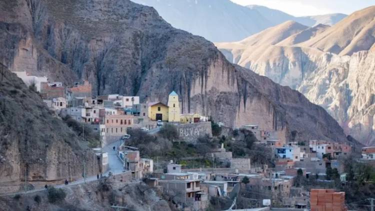 Un pueblo de Salta cobrará el ingreso a los turistas y desató la polémica