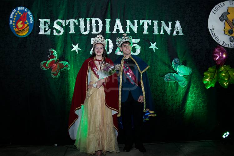 SAN ROQUE CORONÓ A SUS NUEVOS SOBERANOS EN LA ESTUDIANTINA 2025